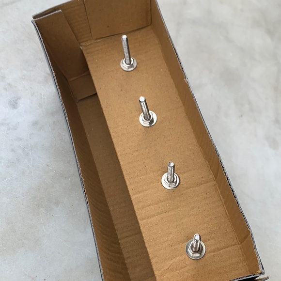 INSTANT FURNITURE UPDATE KNOBS PULLS CLEAR GLASS SILVER SET OF 4 NIB - Picture 9 of 9